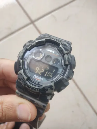 Relógio Casio G shock GD 120 clamufado 