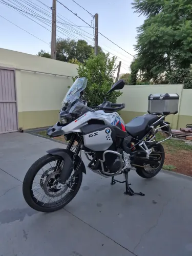 BMW F900GSA plus