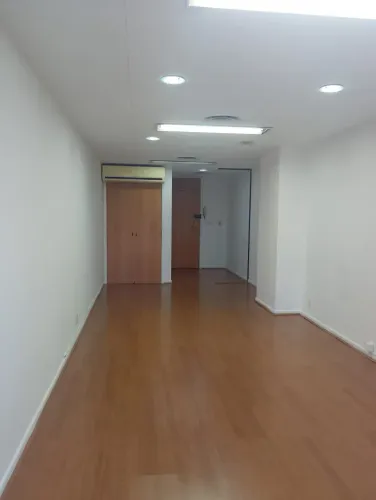 Imóvel conjunto coml. para aluguel possui 38 metros quadrados em Jardim Paulistano - São P
