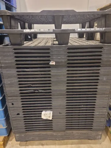 Pallet de plástico Vazado 