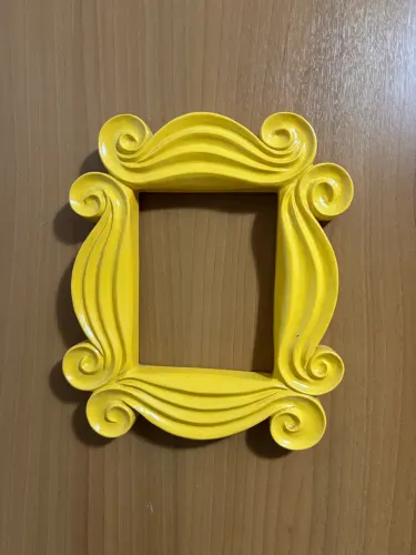 Moldura pra porta serie Friends