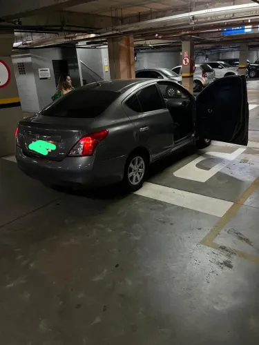Nissan Versa SL 1.6 16V Flex Fuel 4P Mec. 2012