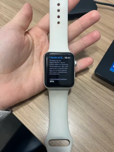 Apple Watch 3 - 42mm prata
