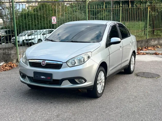Fiat Grand Siena Essence 1.6 Flex 16V 2016