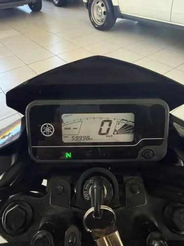 Moto Yamaha factor 150 ED