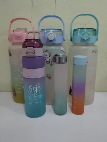 Lote com 6 garrafas para água, 2L/ 1L/ e 500Ml