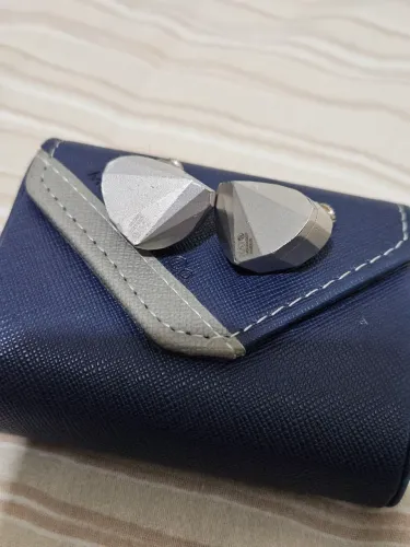Moondrop Kato (apenas fone e case)