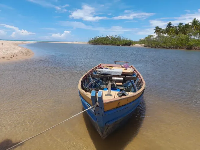 BARCO Á VENDA (MENOR PREÇO POSSÍVEL)
