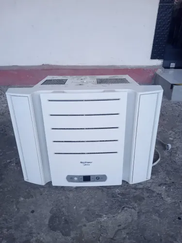 Ar-condicionado de janela Midea,compressor furado e serpentina estragado 