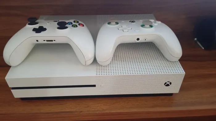 Xbox One S 1Tb 