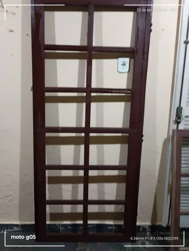 Porta madeira sem os vidros 200