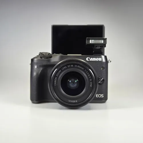 Câmera Cânon M6 mirrorless