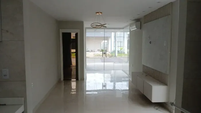 Casa com 3 quartos no  Condomínio Quinta das Orquideas