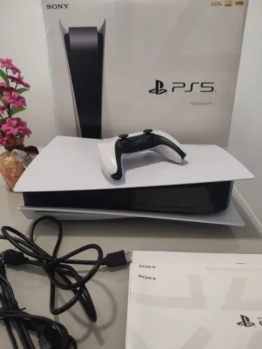 PS5 destravado impecável, já com vários games dentro dele!! Corre é o último!!