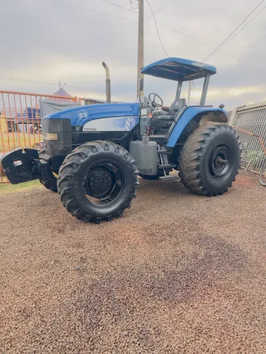 Trator NH 7010 Revisado