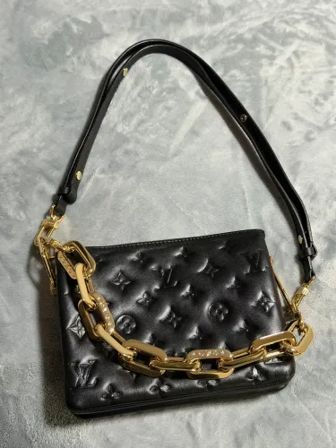 Louis Vuitton Coussin BB M21259