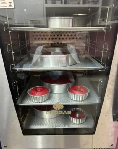 Forno Turbo Elétrico Progás Plus Dourado 220v + Mesa suporte Inox + 8 bandejas