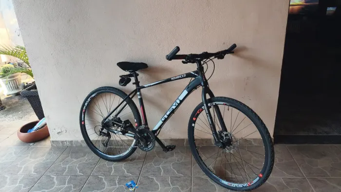Bicicleta GTSM1 Kit Shimano Completo
