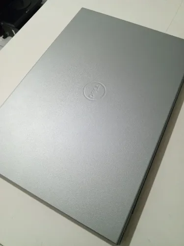 Dell Inspiron i3 4gb ssd 120 + HD 500 Tela 15 com bateria nova em perfeito estado 
