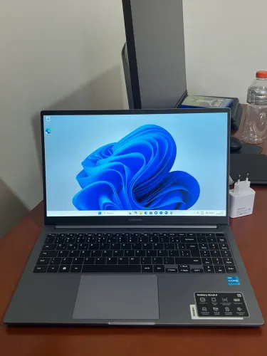 Notebook Galaxy Book 4 MUITO NOVO!!