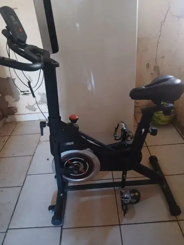Vende se uma bicicleta ergometrica