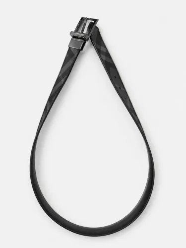 Cinto Burberry London Check Preto ? Elegância Atemporal