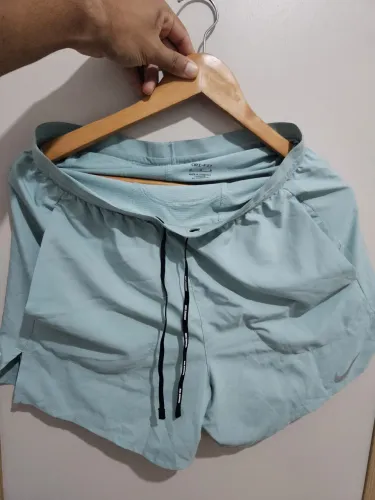 Short Nike 2 em 1