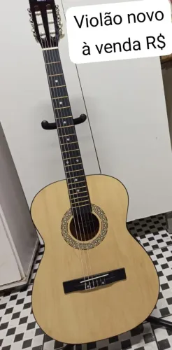 Violão novo