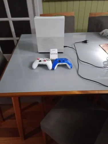 Xbox one s 1tb com jogos troco em Nintendo swicth, ps3, xbox 360, celular , tablet 