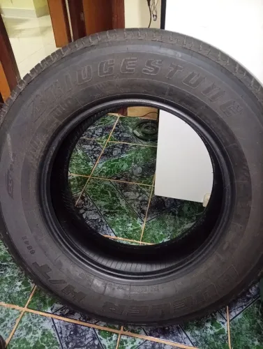 Pneu Bridgestone Dueler H/T 684II 255 /65R17 NOVO