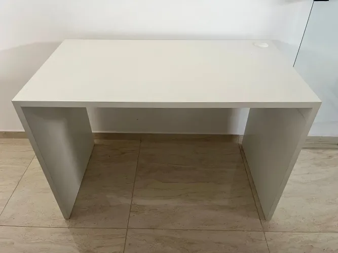 Escrivaninha MDF branco