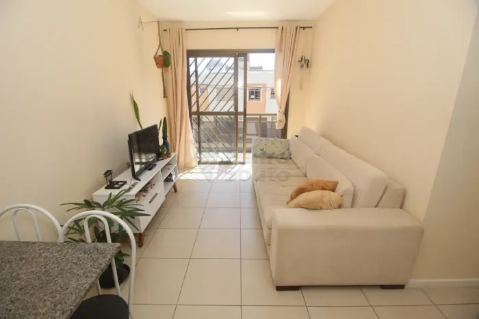 Apartamento com Terraço e Vaga Coberta - Próximo à UCPel e UFPel