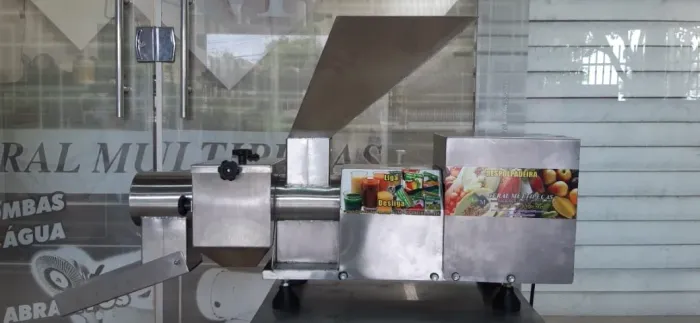 despolpadeira de bancada com capacidade de 100 kg de frutas