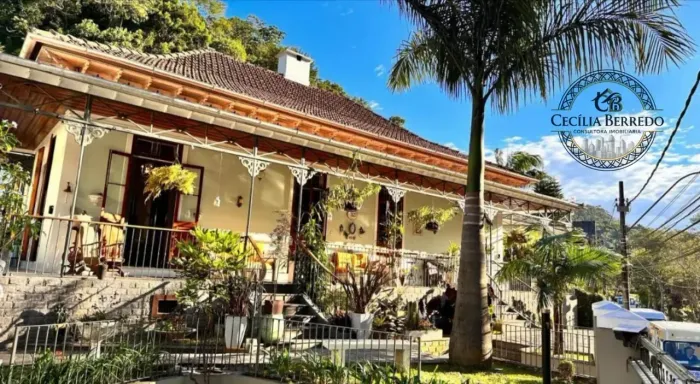 Casa residencial ou comercial com 10 quartos no Centro Histórico - Petrópolis - RJ