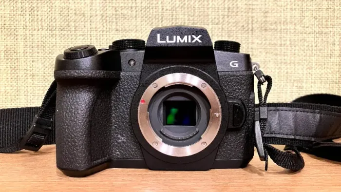 Lumix G95 - com lente do KIT, carregador e 1 bateria.