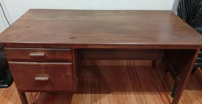 MESA DE MADEIRA