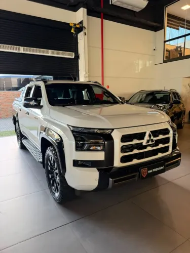 Mitsubishi TRITON Katana 2.4 CD 4X4 TB Diesel Aut. 2026