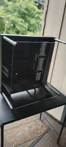 Gabinete Thermaltake Core P3