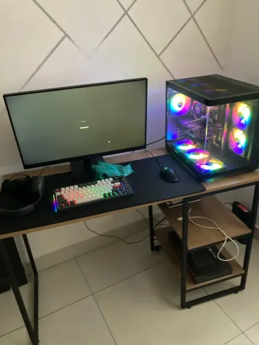 PC GAMER COMPLETO RTX 4060 + RYZEN 5 5600 + MONITOR LG 28?