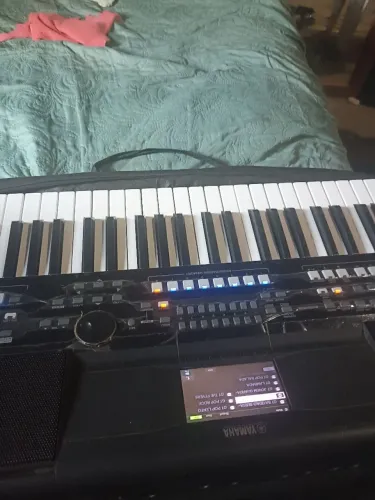 Teclado yamaha sx600 novo