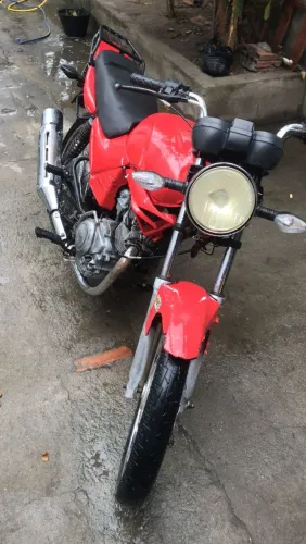 Leia o anúncio com atenção. 