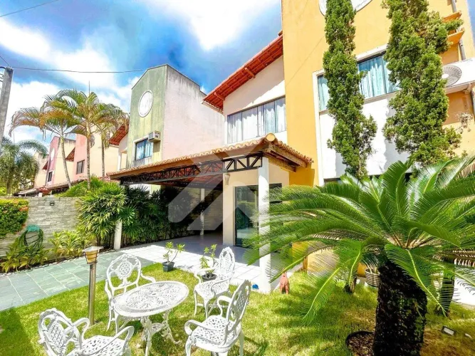 Casa Duplex em Condomínio Fechado - 4/4 - Neópolis