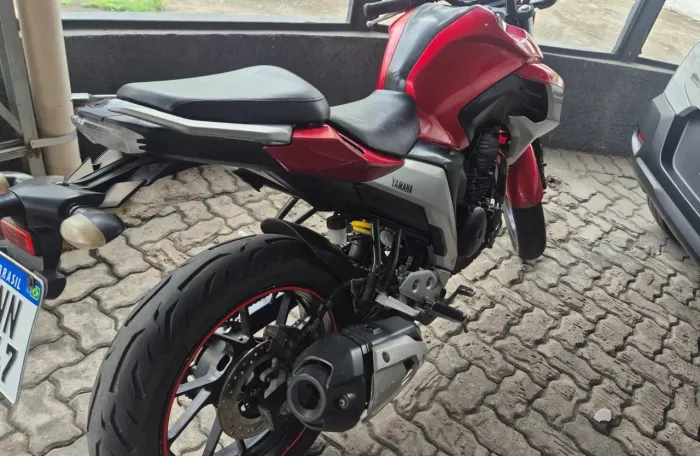 YAMAHA FAZER 250
