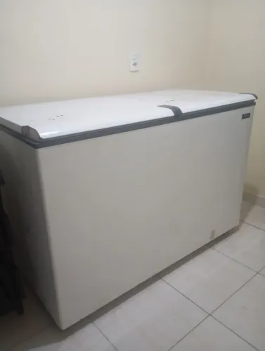 Freezer horizontal Esmaltec seminovo