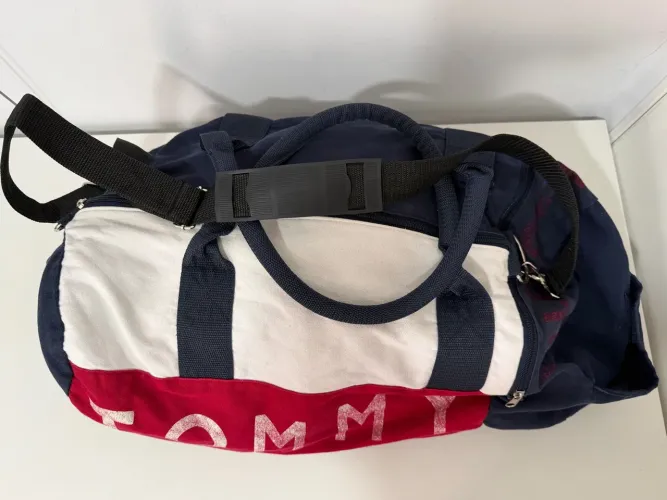 Bolsa Tommy Hilfiger Viagem Academia Esportiva Treino