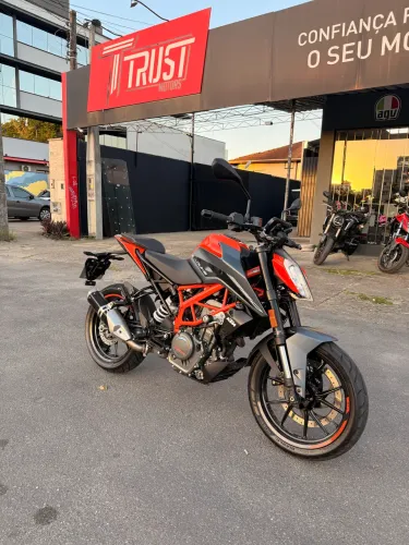 KTM DUKE 390 2024 - PRATICAMENTE ZERO KM 