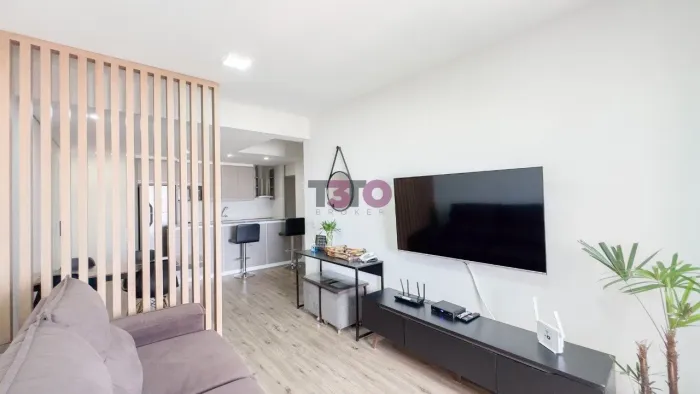 Apartamento Para Locação mobiliado, 1 Dormitório, R$ 5.800, Centro, Curitiba, PR