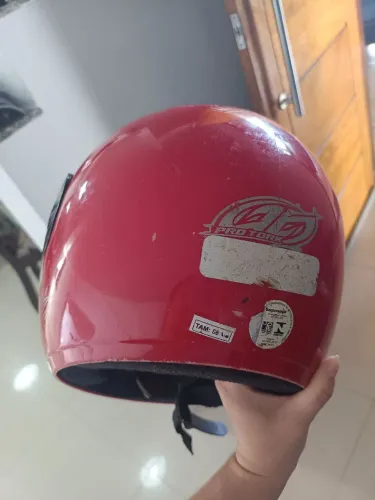 Capacete número 58
