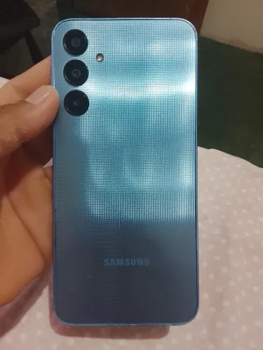 Estou vendendo um celular Samsung a 25 256 GB