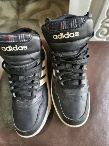 Tênis Adidas bota excelente estado 38